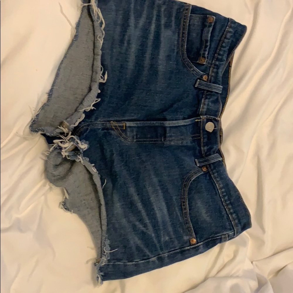 levis